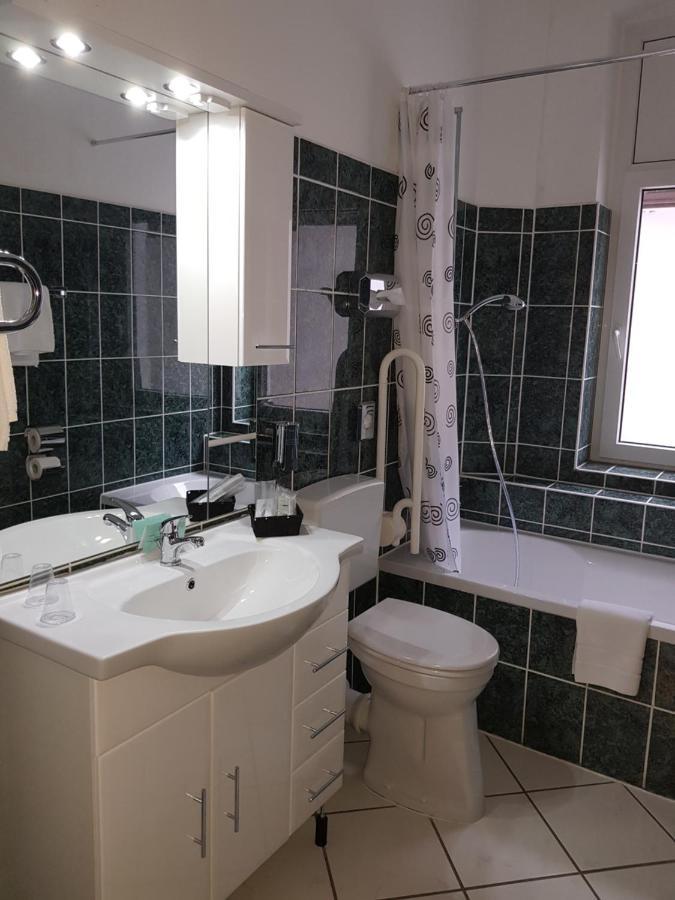 Villa Zur Schoenen Aussicht Bad Salzuflen Esterno foto